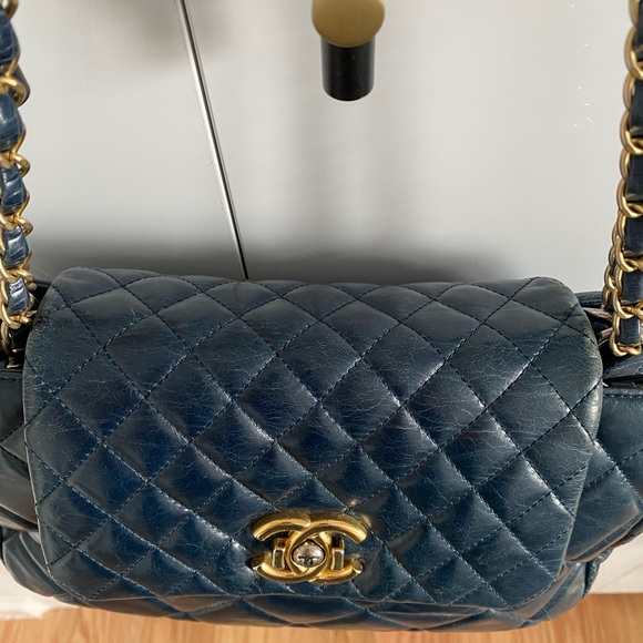 Chanel 15s accordion navy blue crinkled calfskin crossbody/shoulder flap bag - Picture 3 of 15